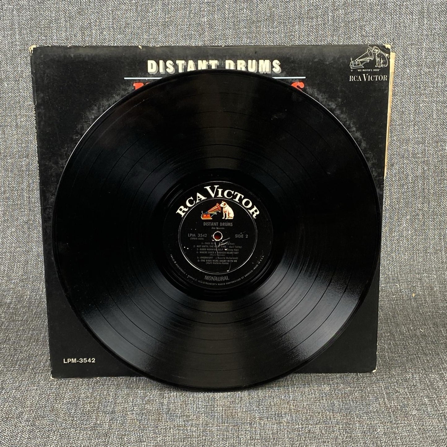 2 Vinyl Records The Best Of Jim Reeves , Distant Drums 1960's  - Very Good