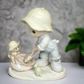 Precious Moments SIGNED Nothing Can Dampen the Spirit of Caring Vintage Figurine