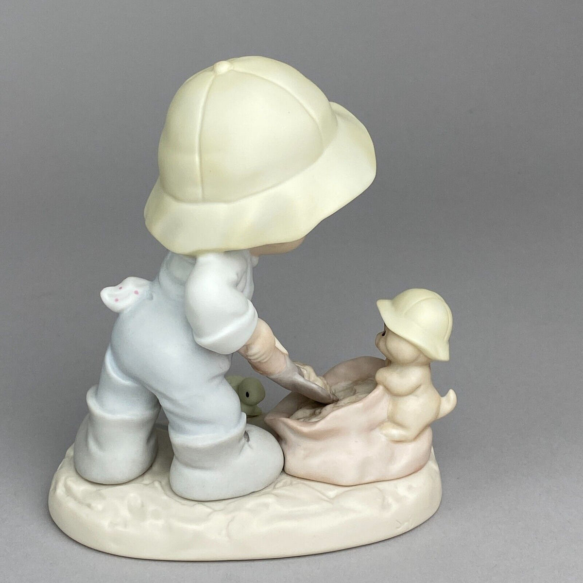 Precious Moments SIGNED Nothing Can Dampen the Spirit of Caring Vintage Figurine