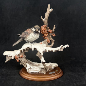Giuseppe Armani Figurine Sparrow, Winter Bird Porcelain Sculpture Statue Art