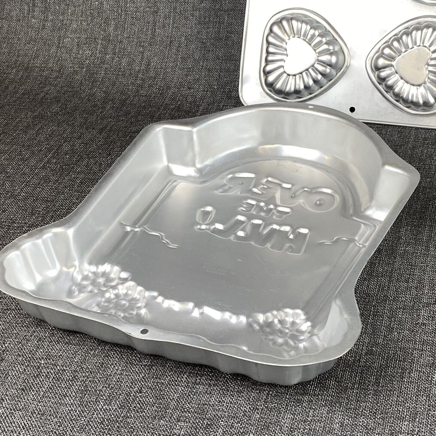 Wilton Aluminum Cake Pans lot Hearts + Over the Hill