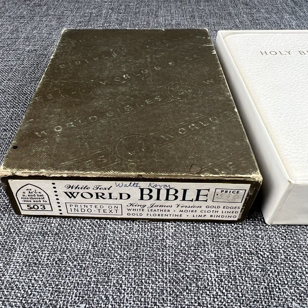 Holy Bible KJV White Vintage World Publishing Old and New Testaments NIB