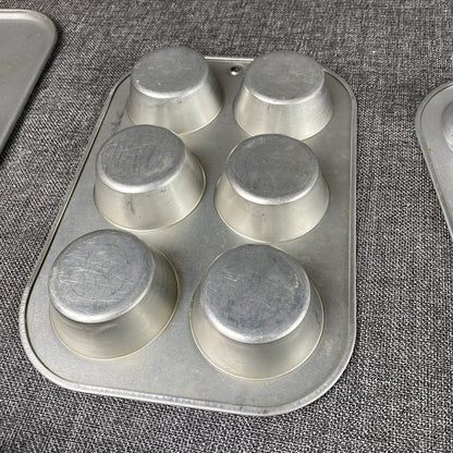 Lot Mirro aluminum baking pans USA, Muffin Pans, Small Sheet Pans, Loaf Pan