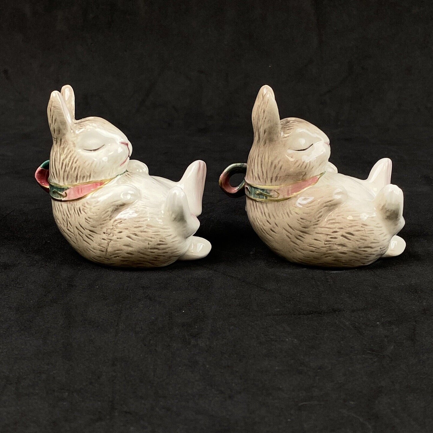 Fitz & Floyd Classic Springtime Bunny Rabbit Salt and Pepper Shakers