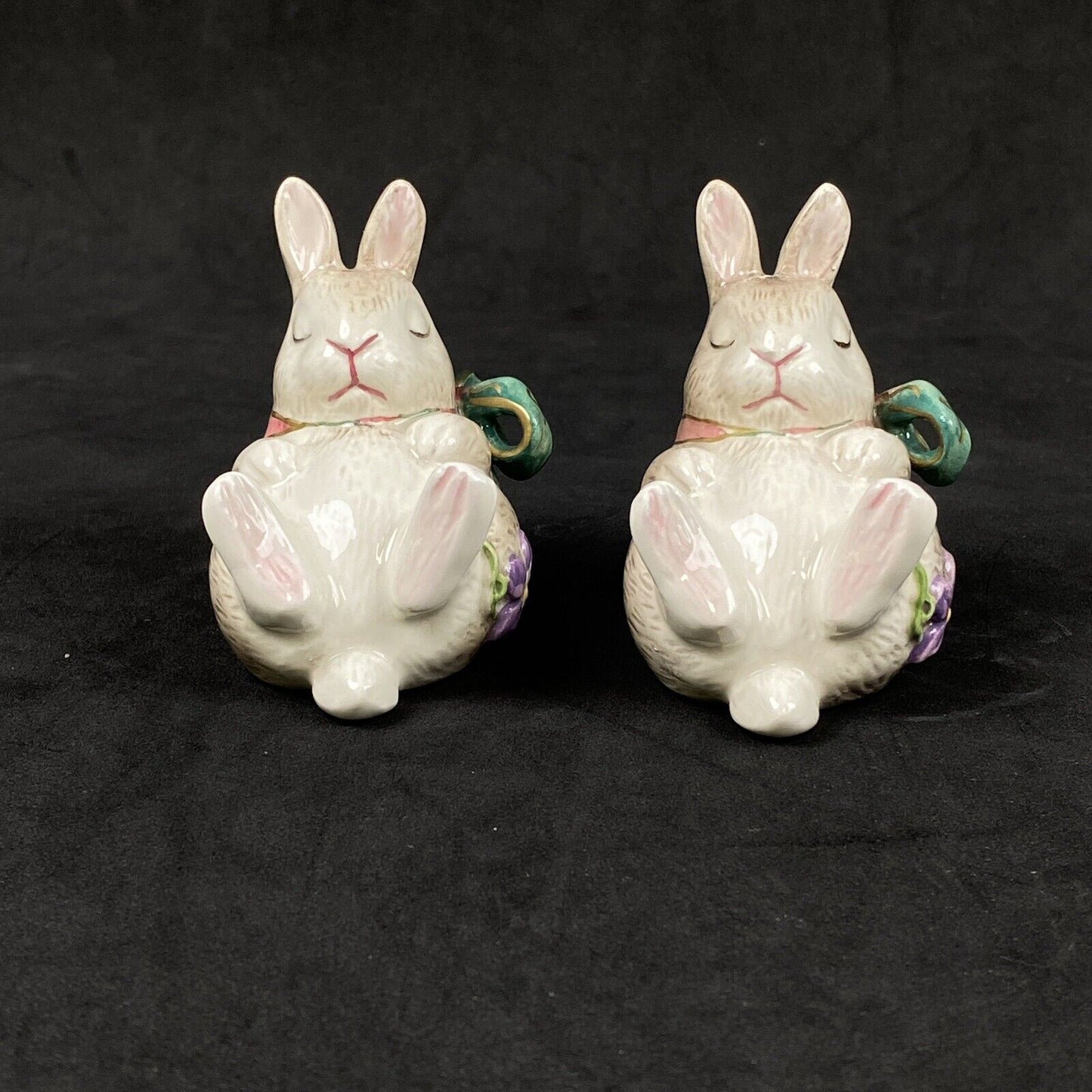 Fitz & Floyd Classic Springtime Bunny Rabbit Salt and Pepper Shakers