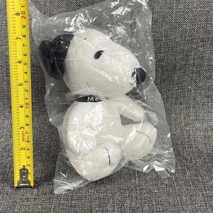 Snoopy Metlife 2010 NOS Plush