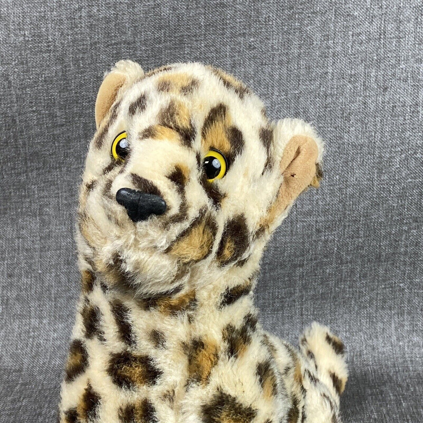 Ringling Bros Bengal Cheeta Stuffed Animal 14 Inch Barnum Bailey Realistic