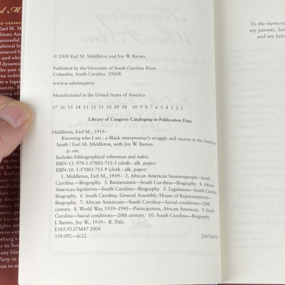 Knowing Who I Am: A Black Entrepreneur's Struggle E.M. Middleton/Barnes SIGNED