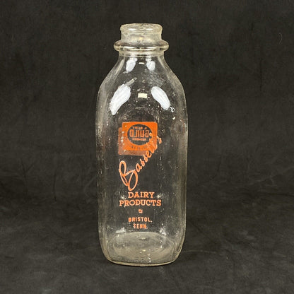 ORIGINAL Bassett Dairy Products  Bristol Tennessee  1 Quart MILK BOTTLE