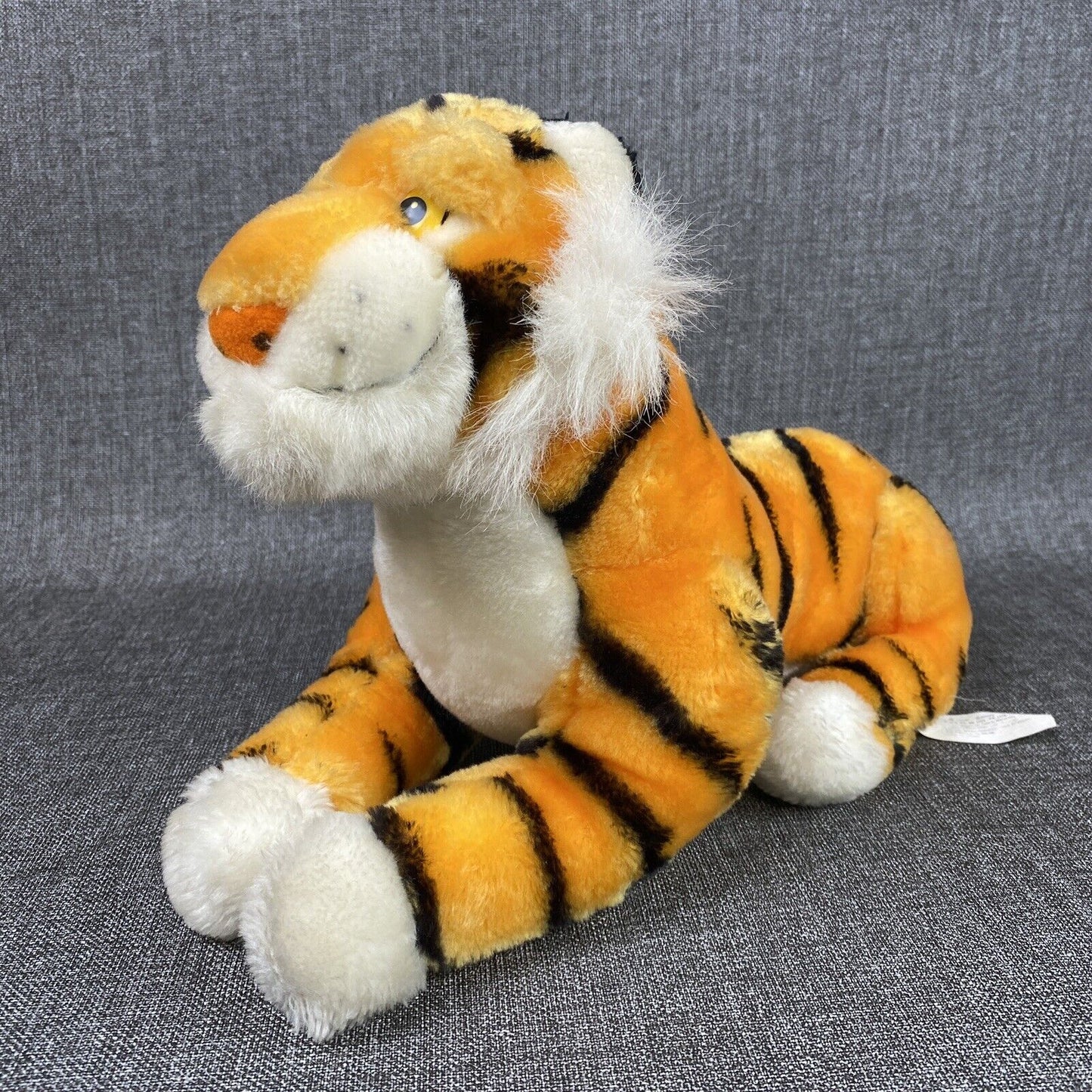 Disney Store Exclusive Aladdin Tiger Rajah Plush Lying Stuffed Animal 20 inch