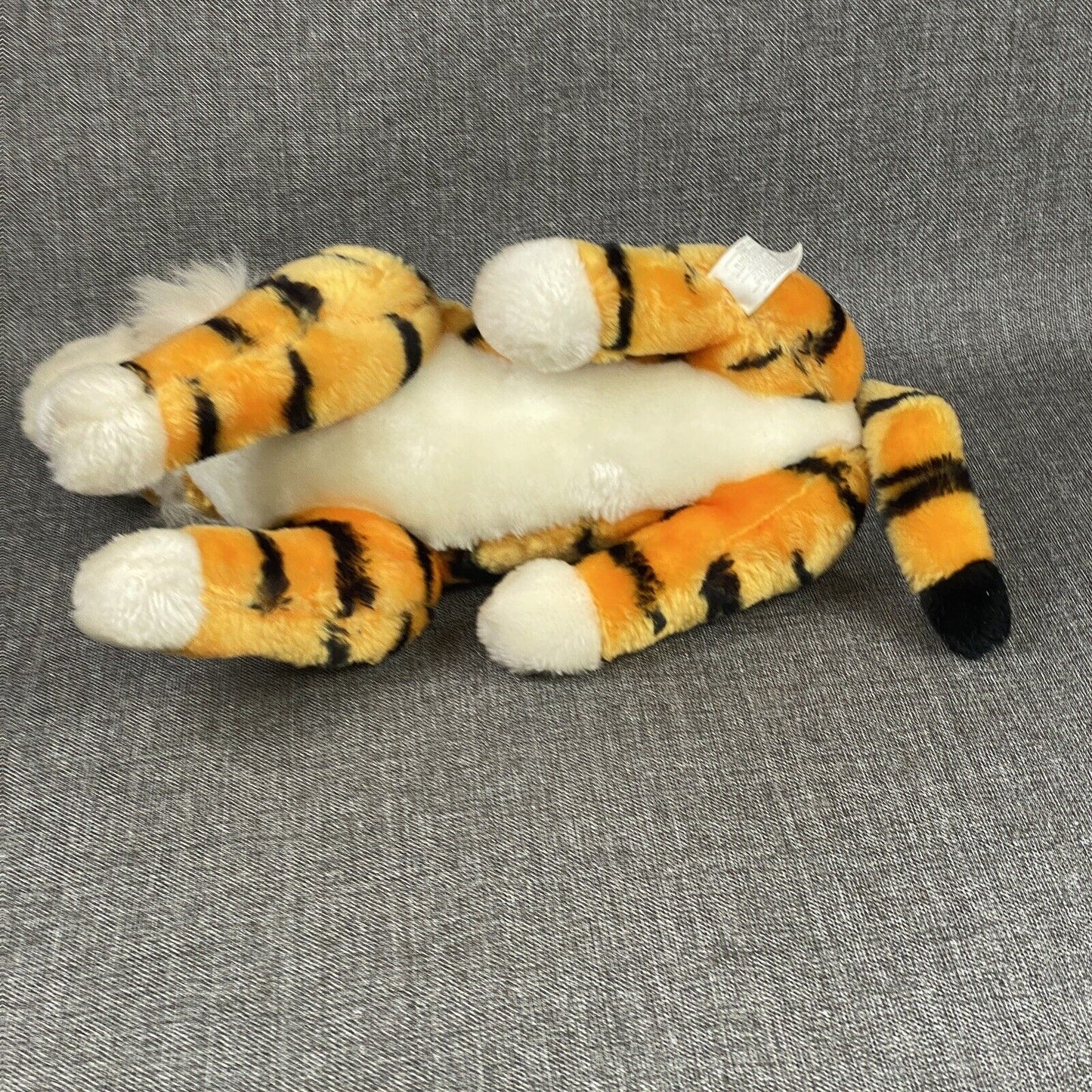 Disney Store Exclusive Aladdin Tiger Rajah Plush Lying Stuffed Animal 20 inch