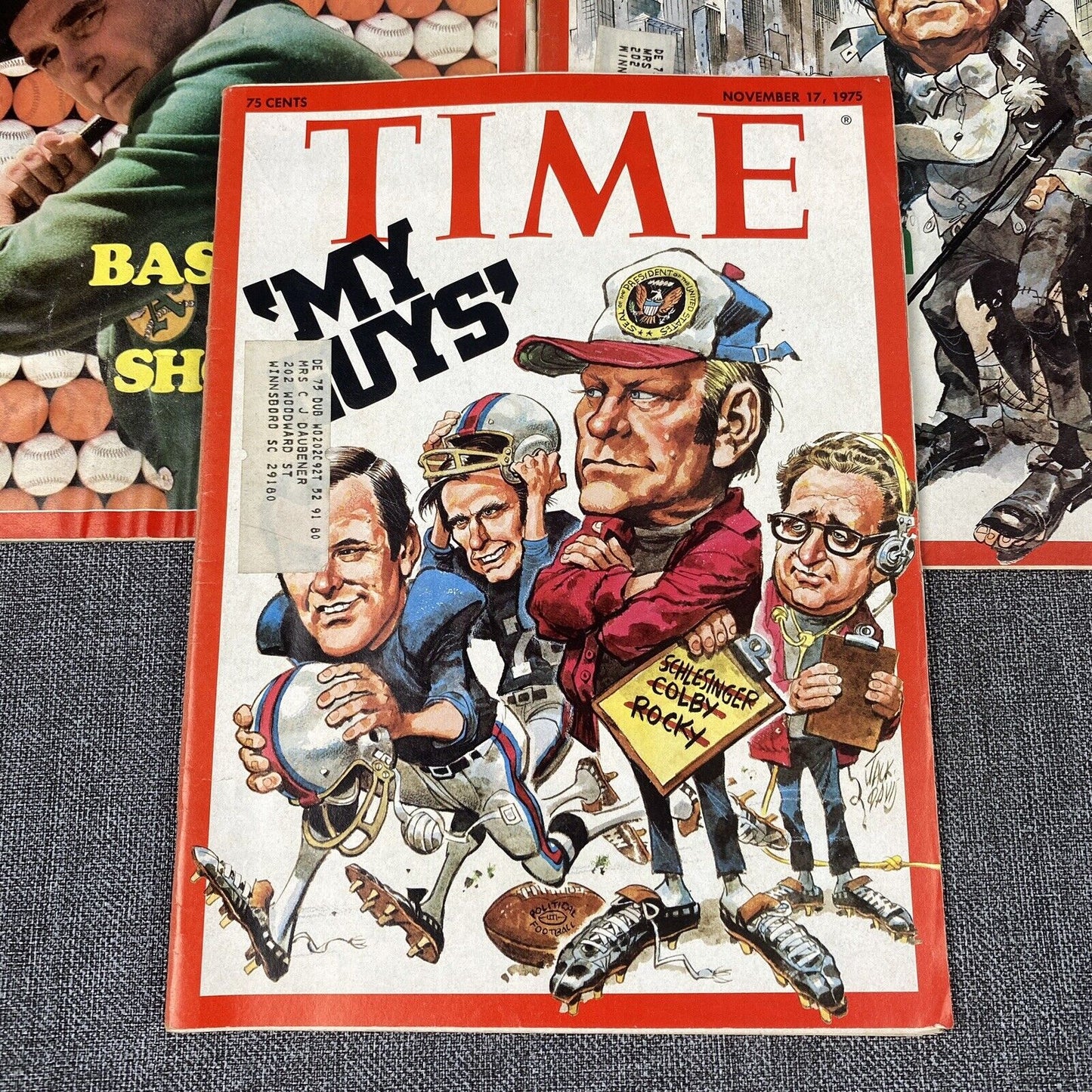 Time Magazine (1975) Vintage Lot of 10