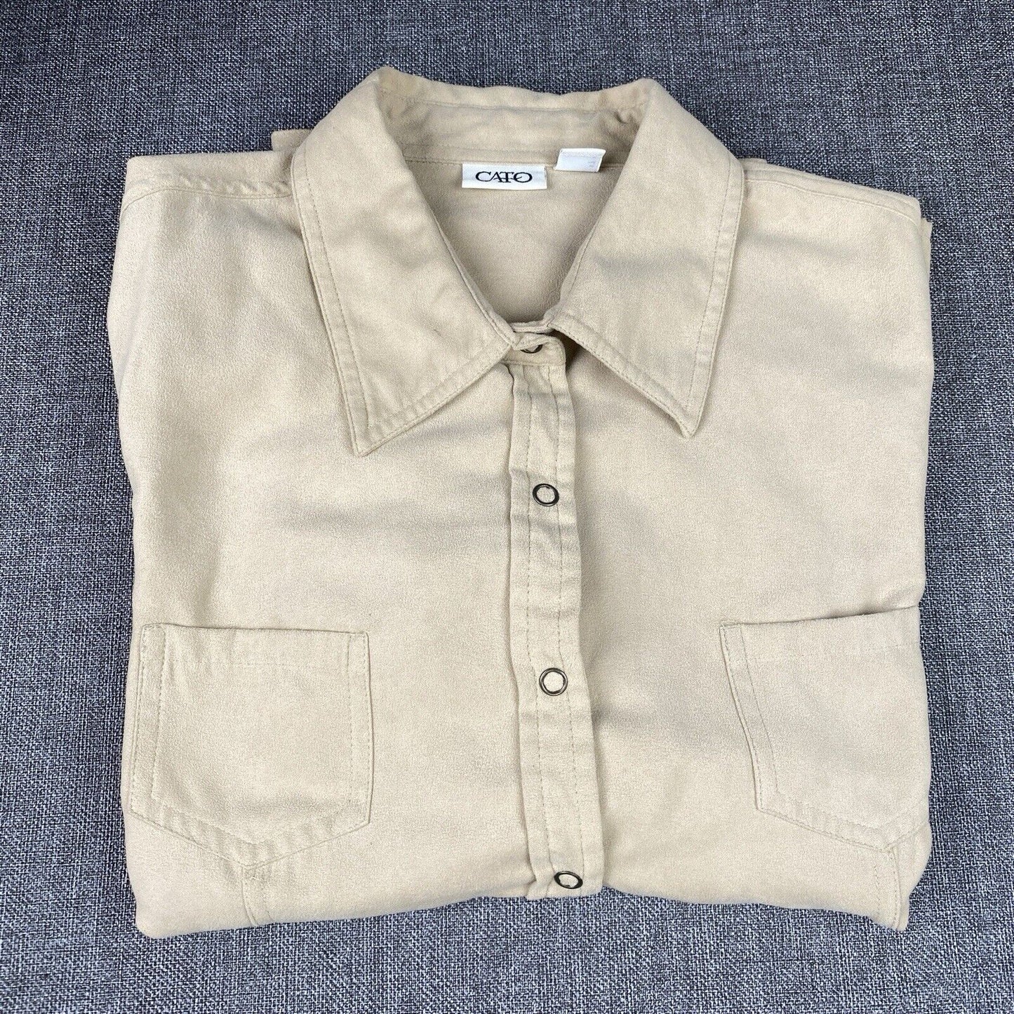 Womens Cato Creme Suede Shirt L Lightweight Long Sleeve Snap Buttons