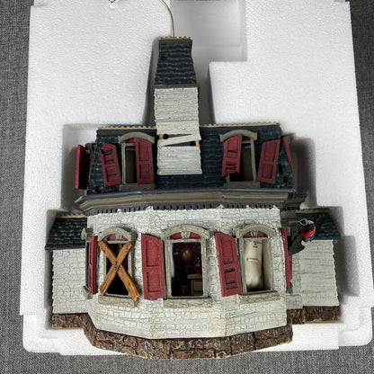 Vintage Hallmark the Mansion on Ravenwood Lane Keepsake Haunted House 2004 w/Orn