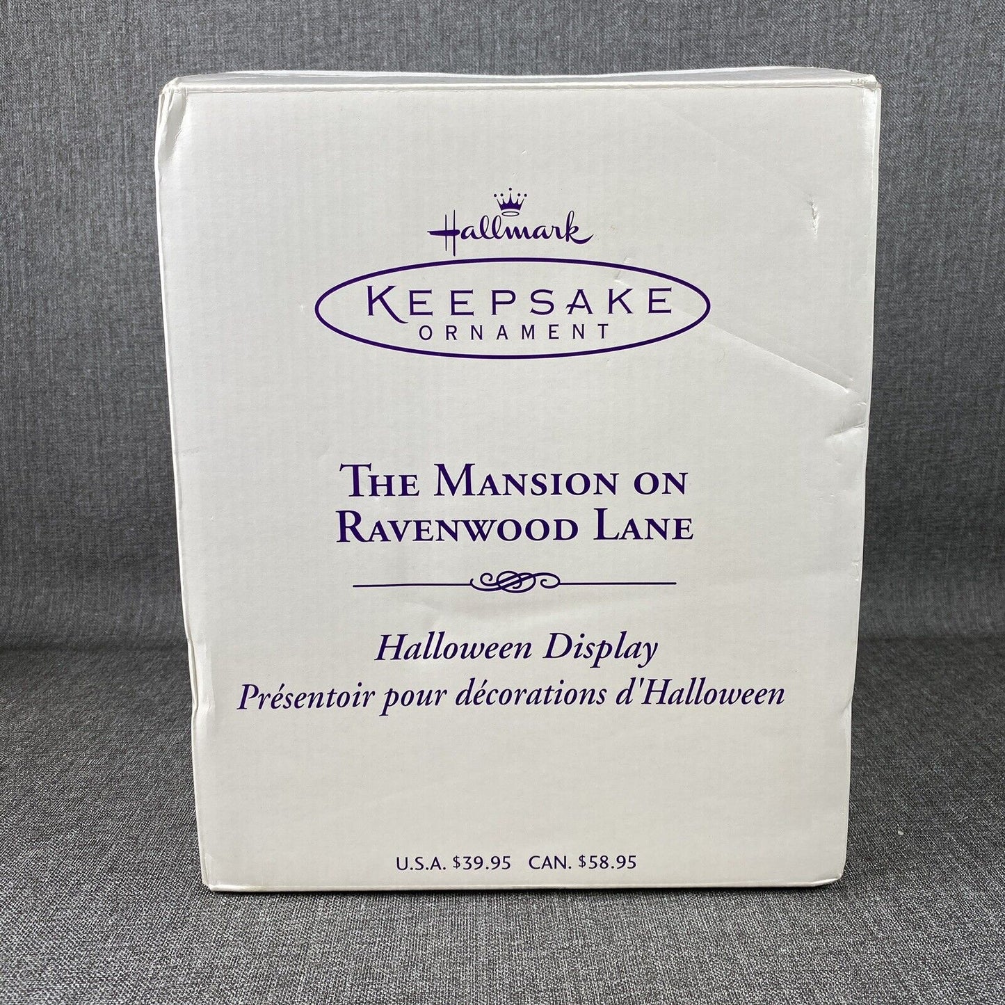 Vintage Hallmark the Mansion on Ravenwood Lane Keepsake Haunted House 2004 w/Orn