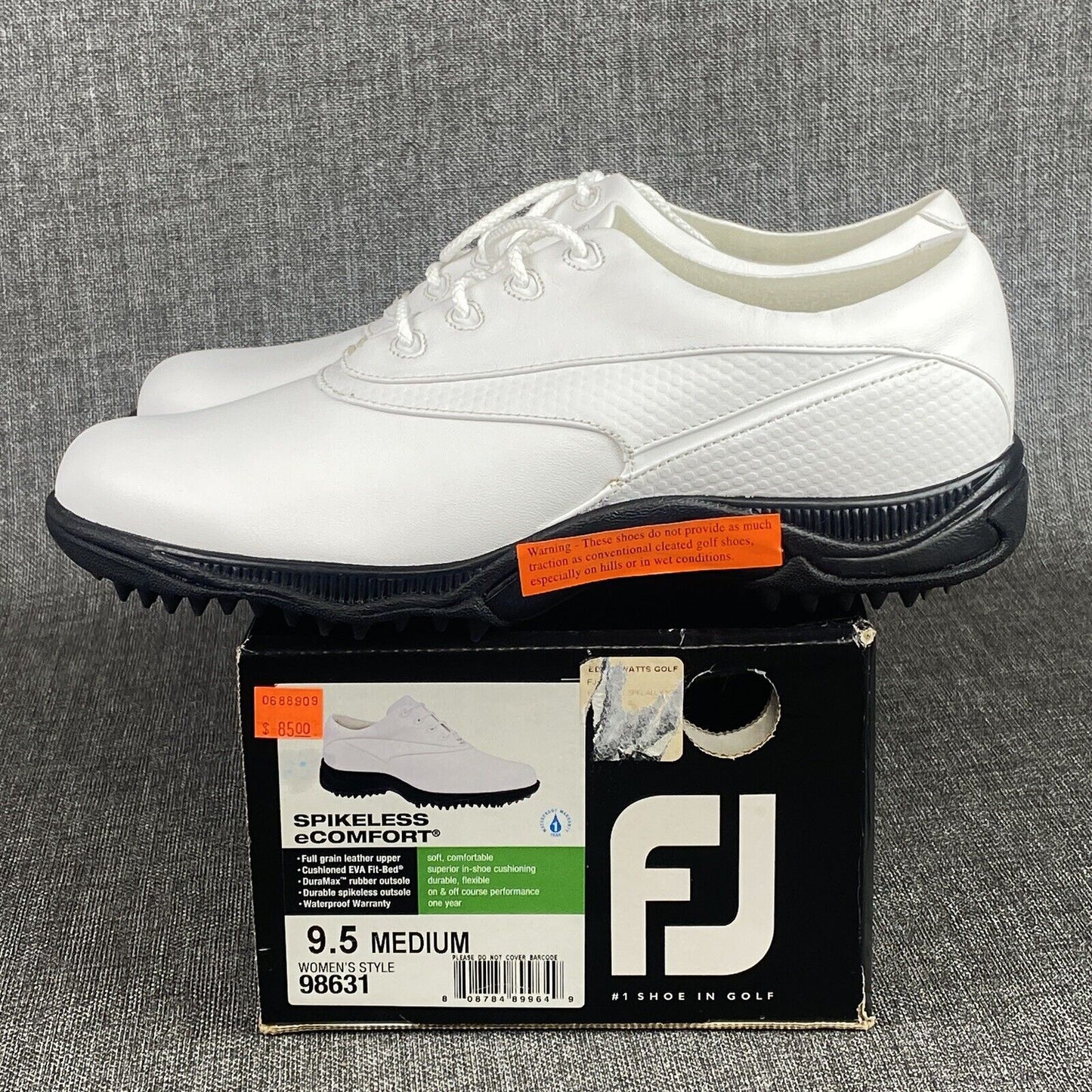 New FootJoy Women’s Golf Shoes, Traditions, White, Size 9.5 M, Spikeless 98631