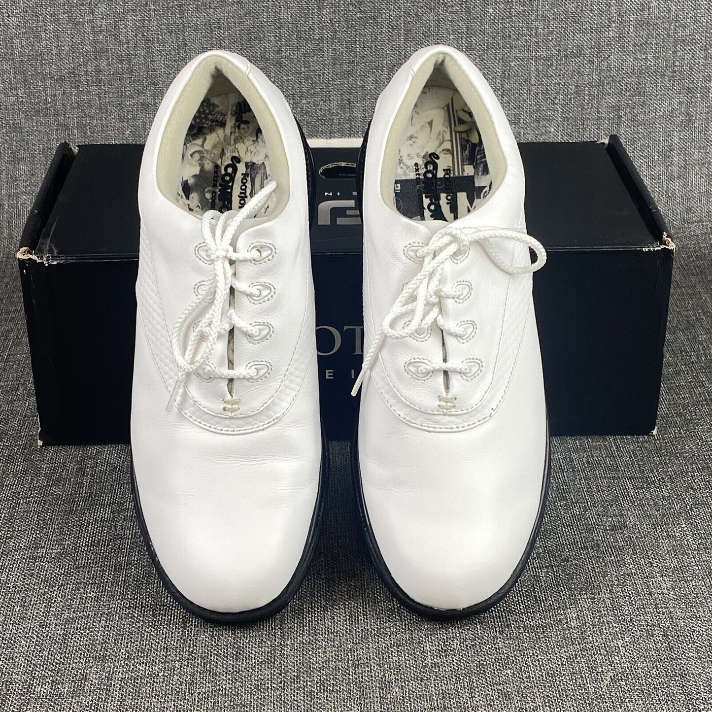 New FootJoy Women’s Golf Shoes, Traditions, White, Size 9.5 M, Spikeless 98631