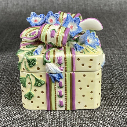 Fitz and Floyd Gift with Ribbon Lidded Trinket Box Yellow Floral Square NOS