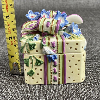 Fitz and Floyd Gift with Ribbon Lidded Trinket Box Yellow Floral Square NOS