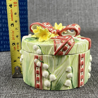 Fitz and Floyd Gift with Ribbon Lidded Trinket Box Green Floral Round NOS