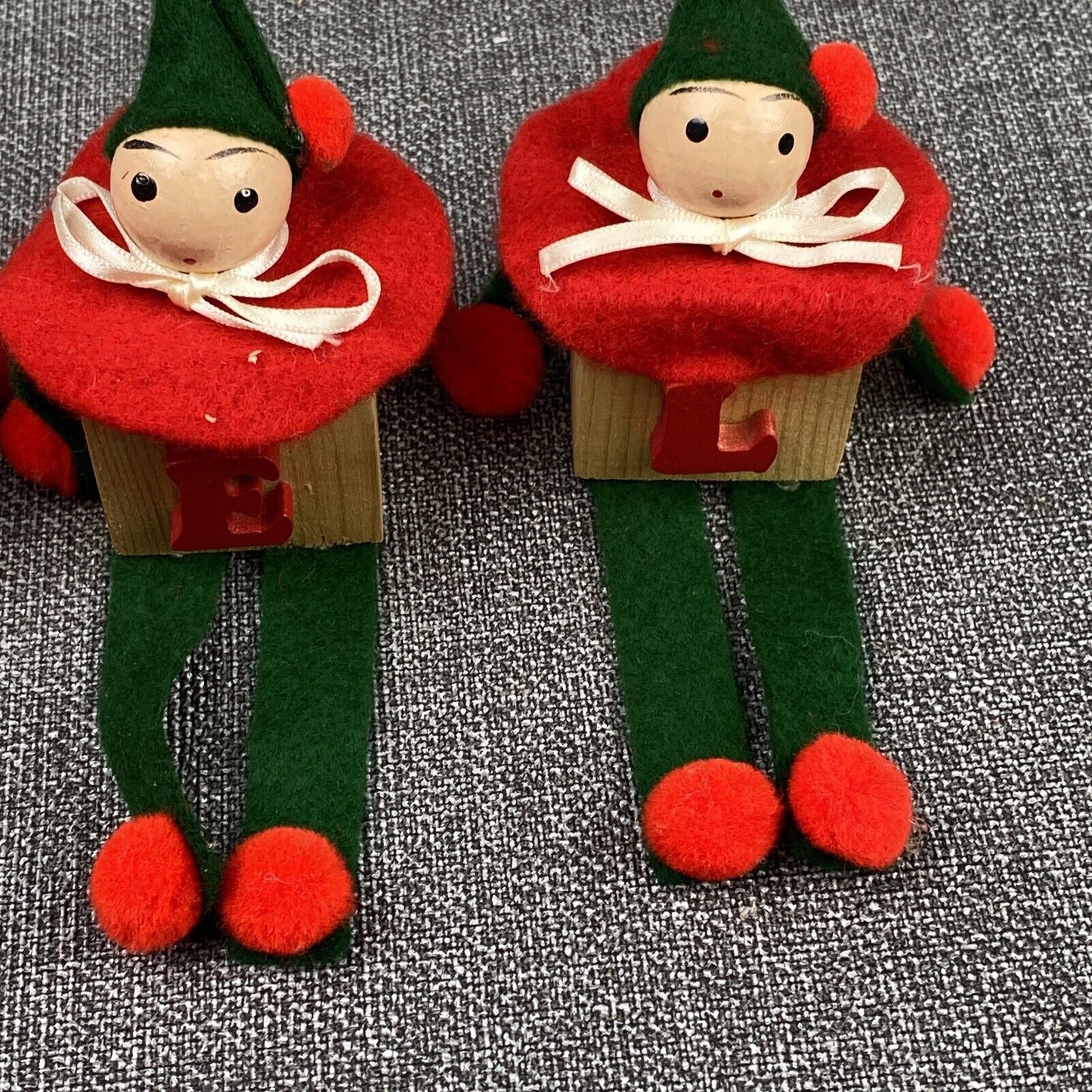 Vintage 2 - NOEL Christmas Wooden Block Letters Red Green Holly & Little Men