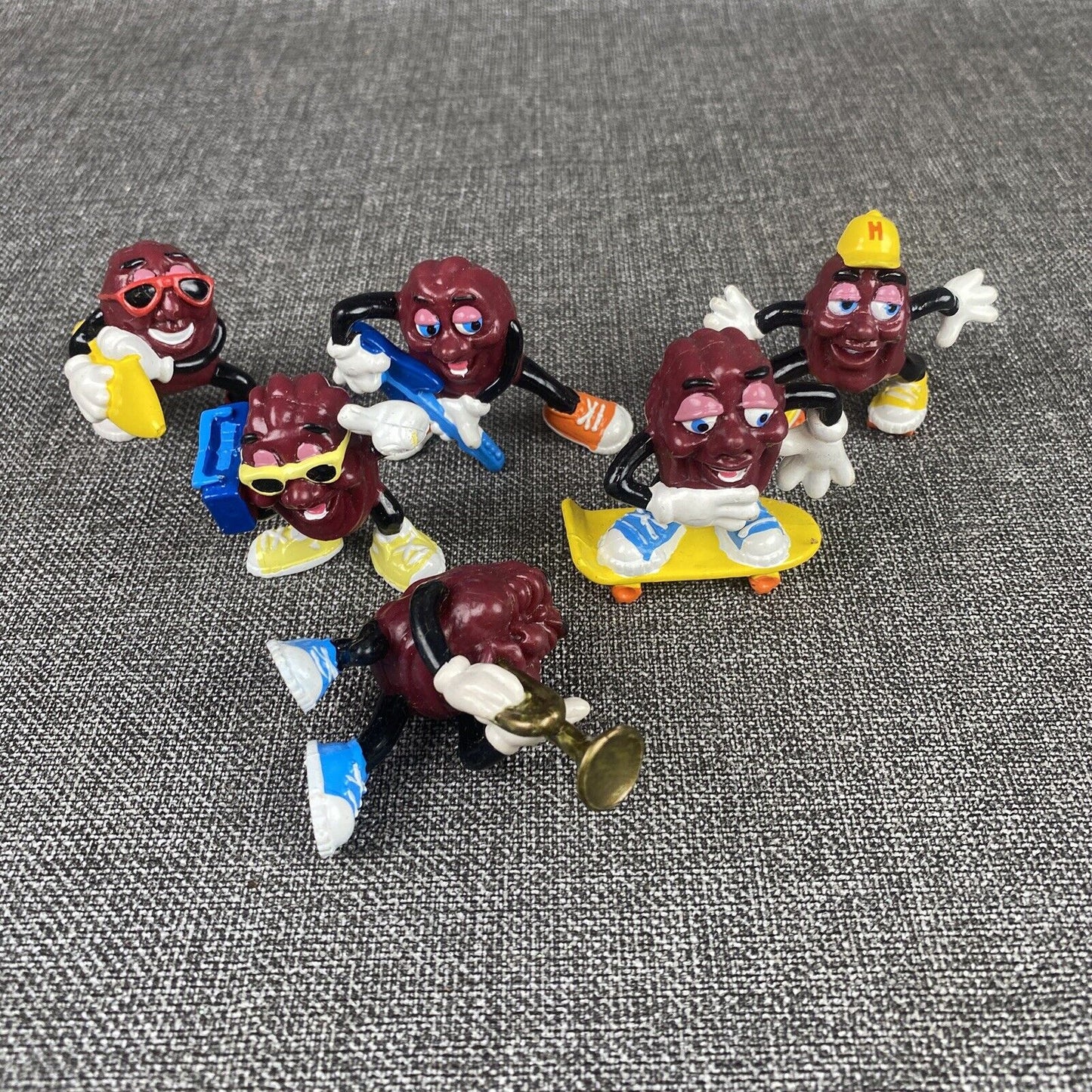 Lot of 10 Vintage California Raisins Figures Some still in Original Packaging