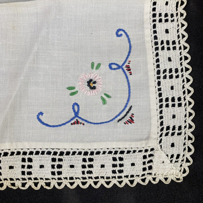 2 Vintage Hand Embroidered Linen Napkins Handkerchiefs  (READ)