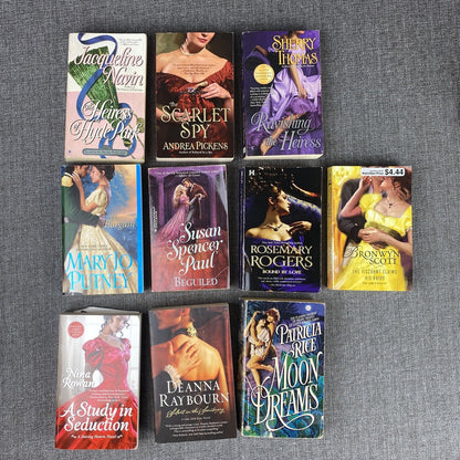 Lot of 10 Romance Novels Vintage Paperback, Mary Jo Putney, Sherry Thomas etc...