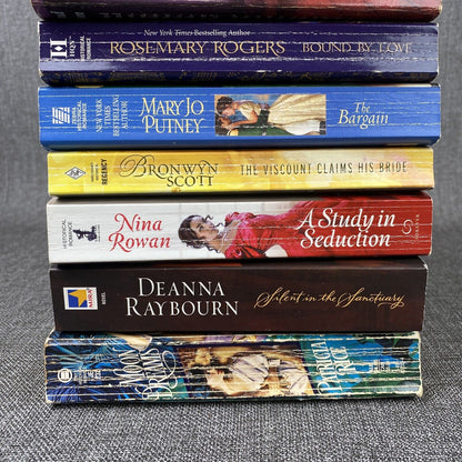 Lot of 10 Romance Novels Vintage Paperback, Mary Jo Putney, Sherry Thomas etc...