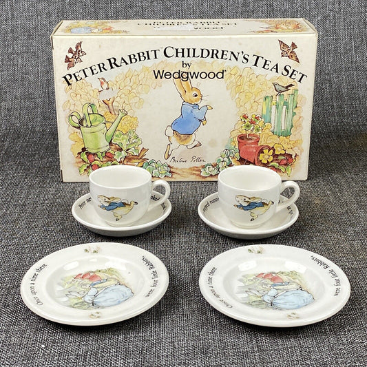 Wedgwood Peter Rabbit Children's Tea Set 2 Plates, 2 Teacups, & 2 Saucers w/ Box