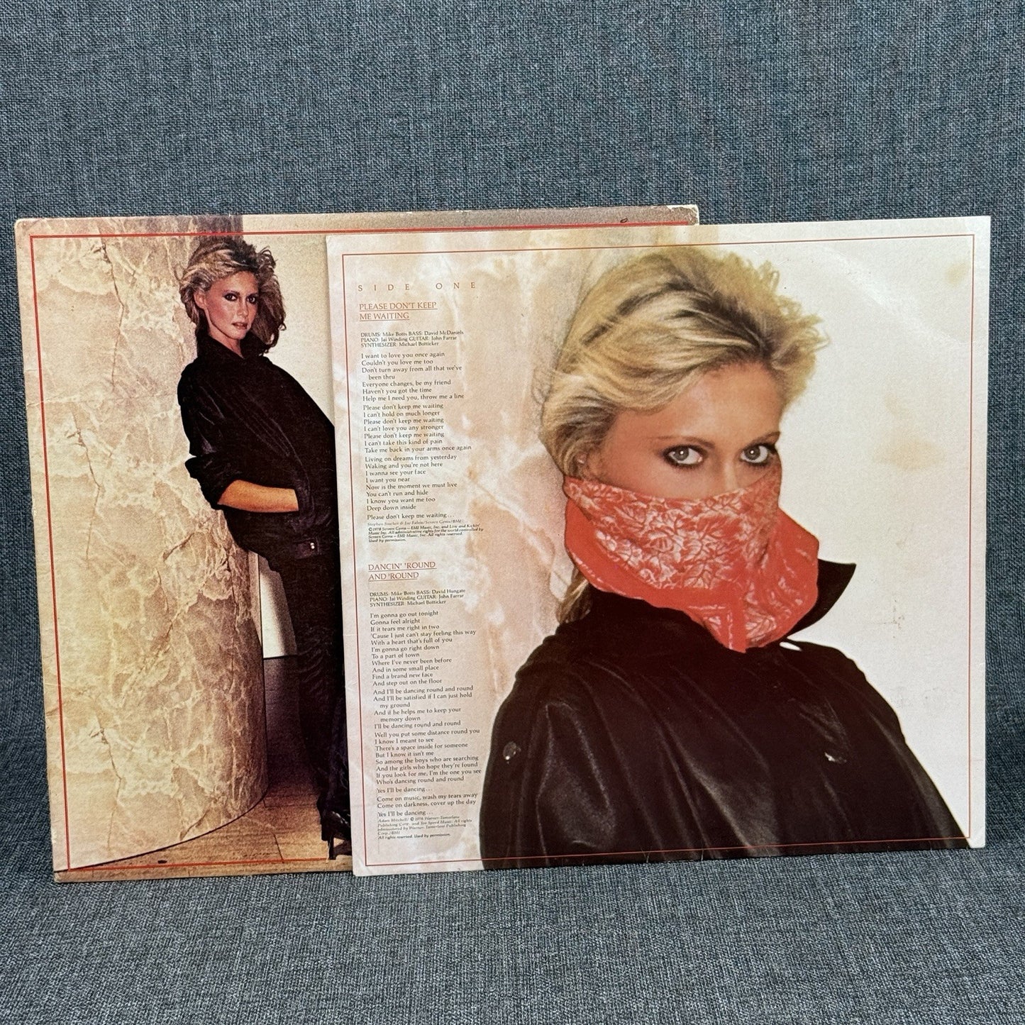 Olivia Newton Totally Hot - MCA Records 1977 Vinyl Record - VERY GOOD+