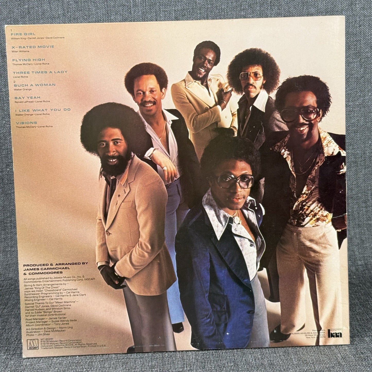 Commodores - Natural High - 1978 Motown M7-902R1 LP Vinyl Record -VERY GOOD