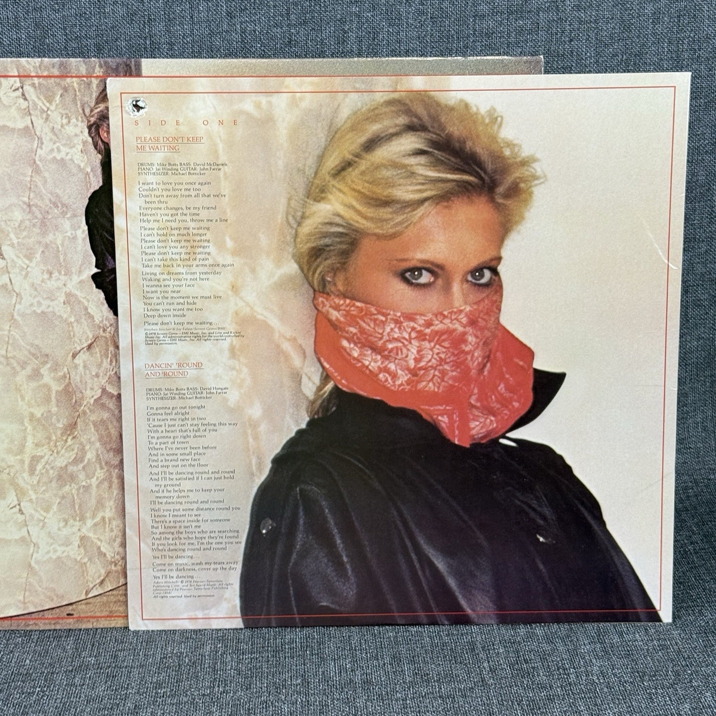 OLIVIA NEWTON-JOHN "TOTALLY HOT" 1978 MCA VINYL  - EXCELLENT