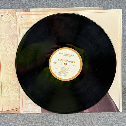 OLIVIA NEWTON-JOHN "TOTALLY HOT" 1978 MCA VINYL  - EXCELLENT
