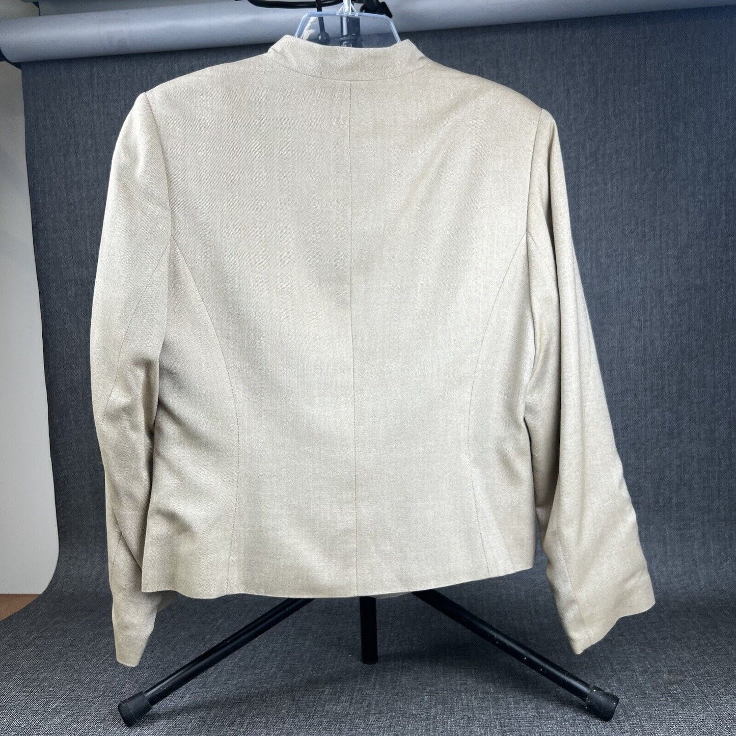 Le Suit Beige Blazer Petite 10P