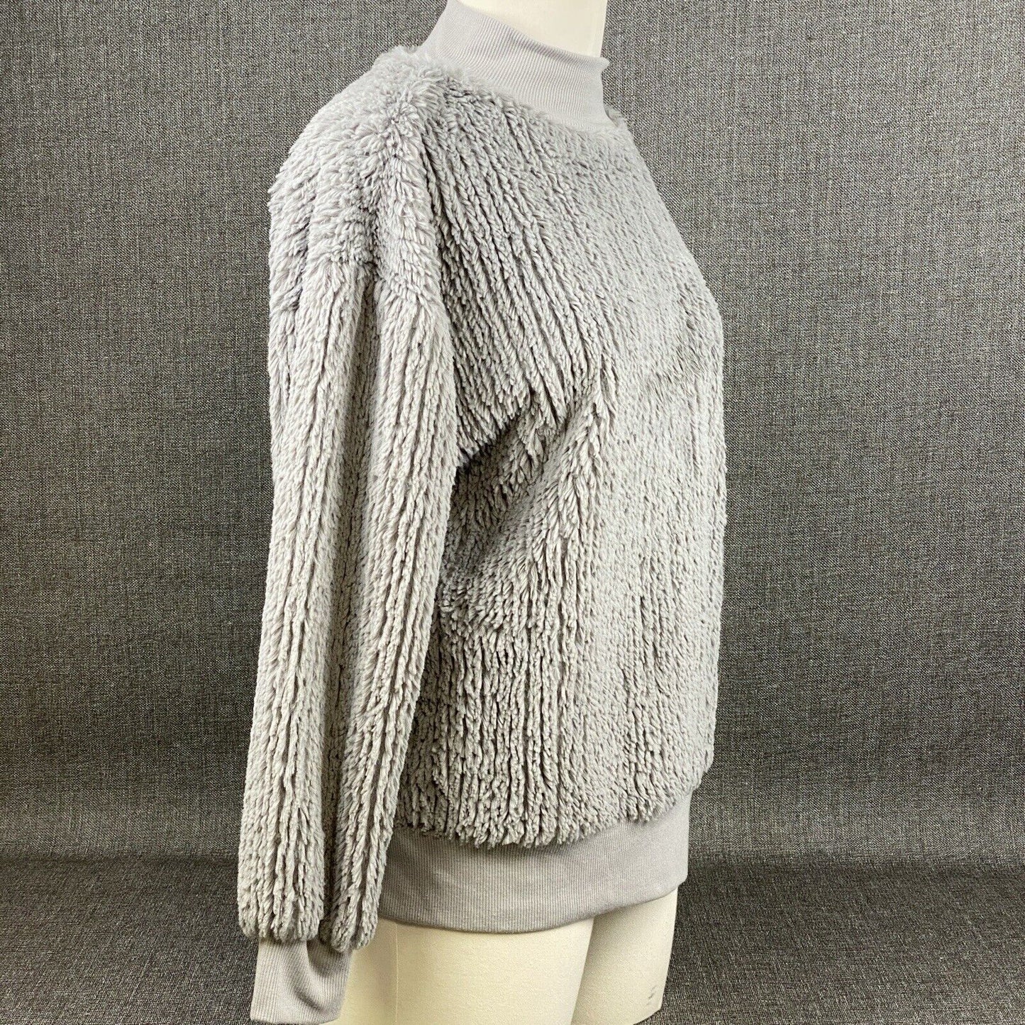 Crown & Ivy Women Sweater Gray Pullover Size Small