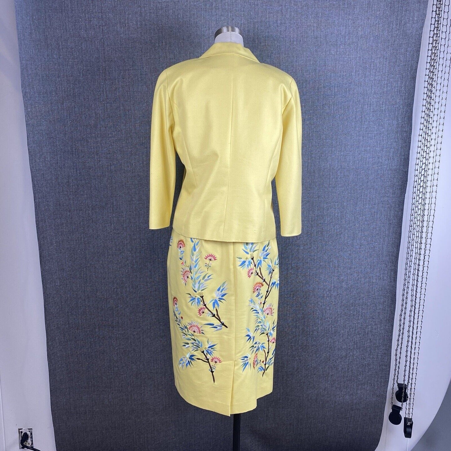 Doncaster Women's Yellow Suit Outfit, Skirt 8, Sleevless Top XS, Jacket Size 10P