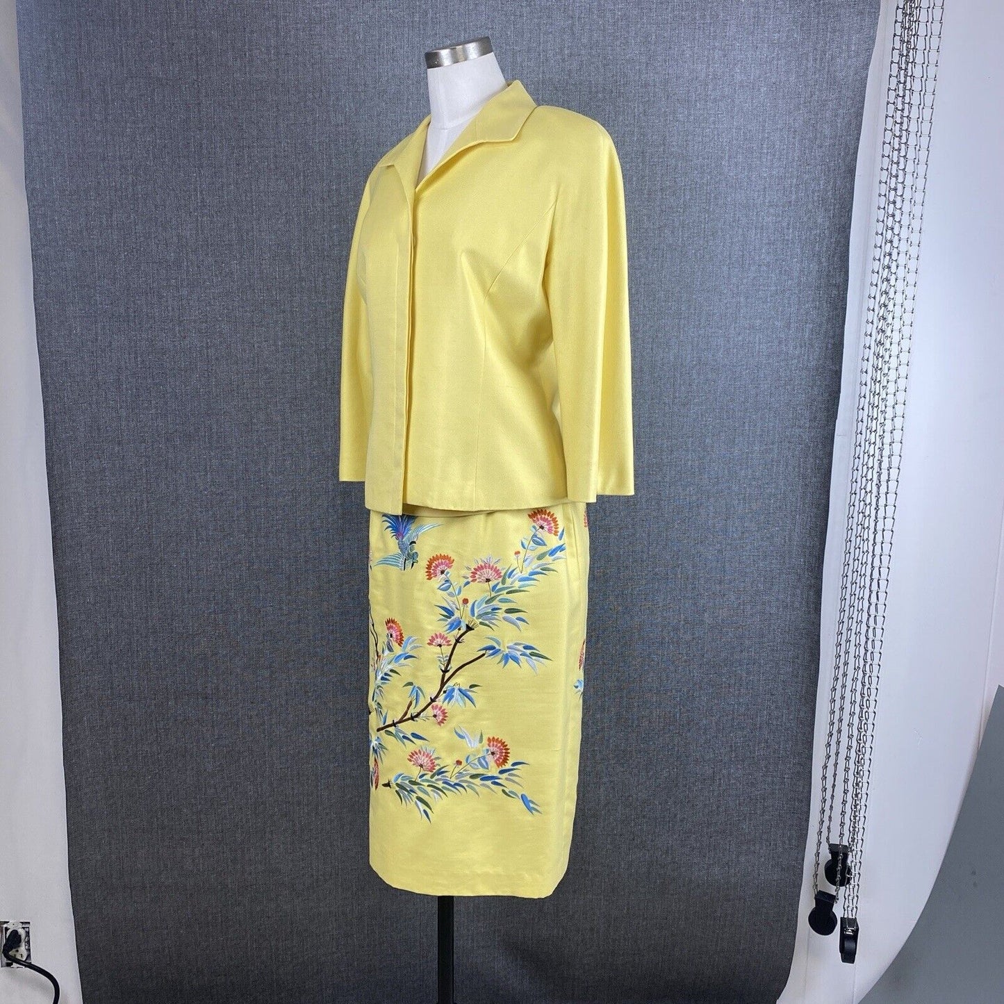 Doncaster Women's Yellow Suit Outfit, Skirt 8, Sleevless Top XS, Jacket Size 10P