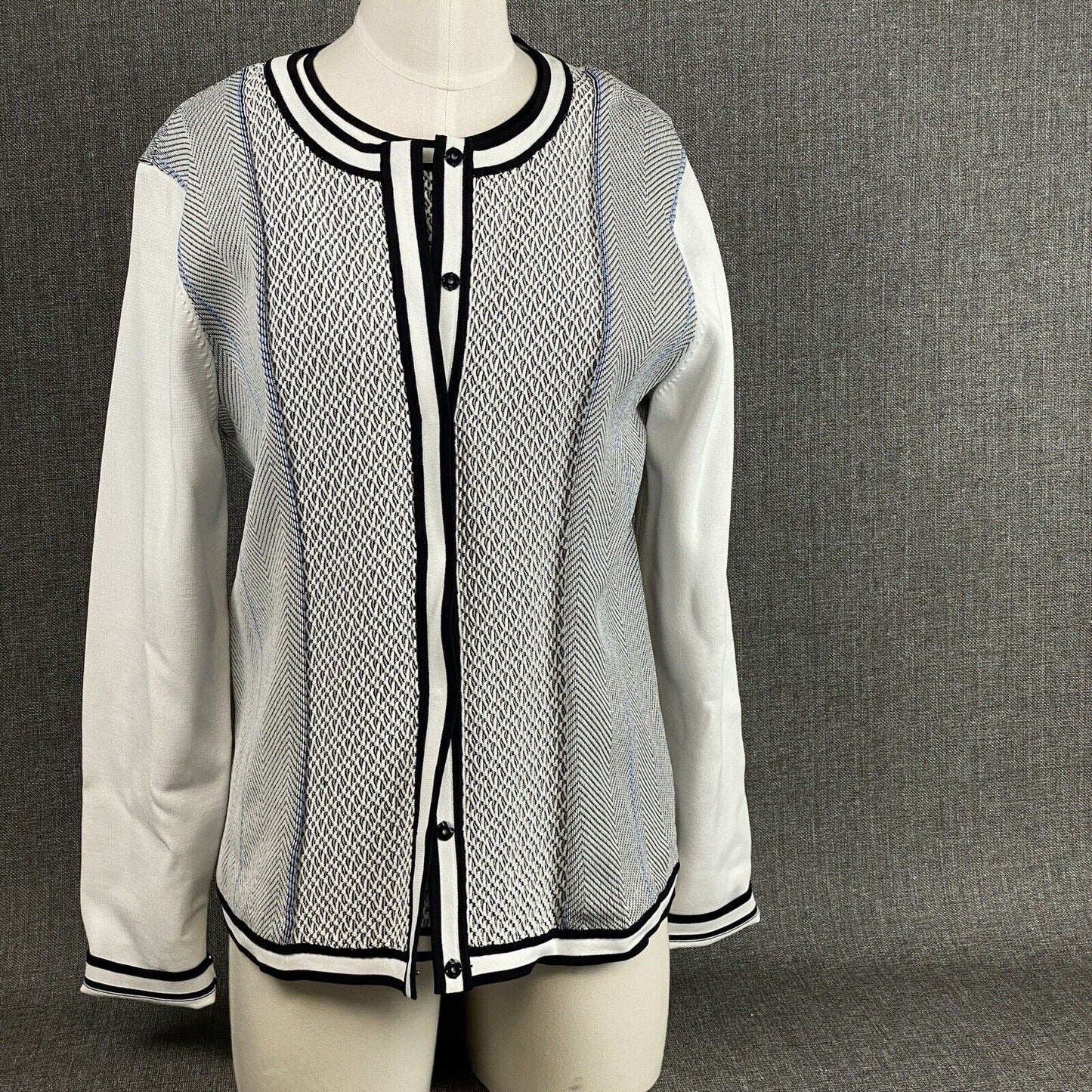 Carlisle Collection Twin Cardigan Set Knit White Black Size L