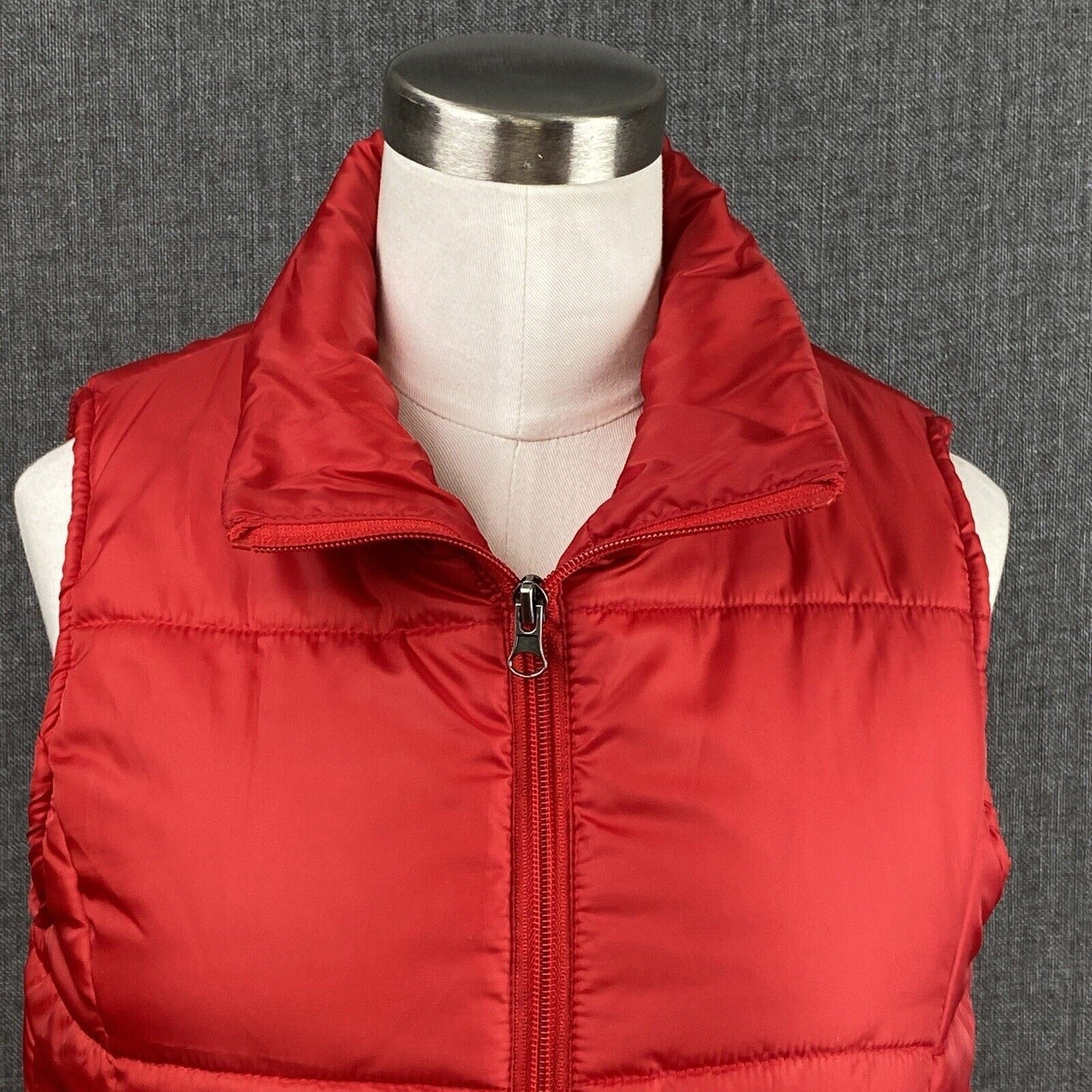 New Directions Women's Quilted Puffer Vest, Red Full Zip Size M