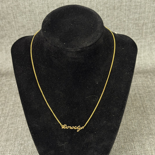 Name Necklace 'Dorothy' 16" Gold Color