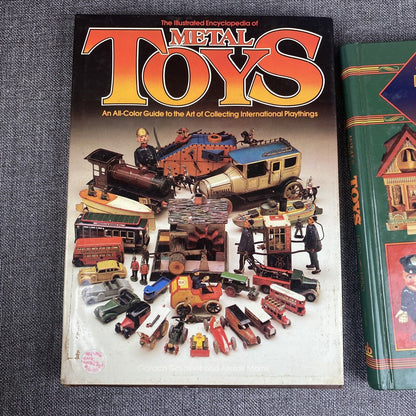 Antique & Collectible Toys 1870-1950 and Metal Toys Book , tinplate  toys...