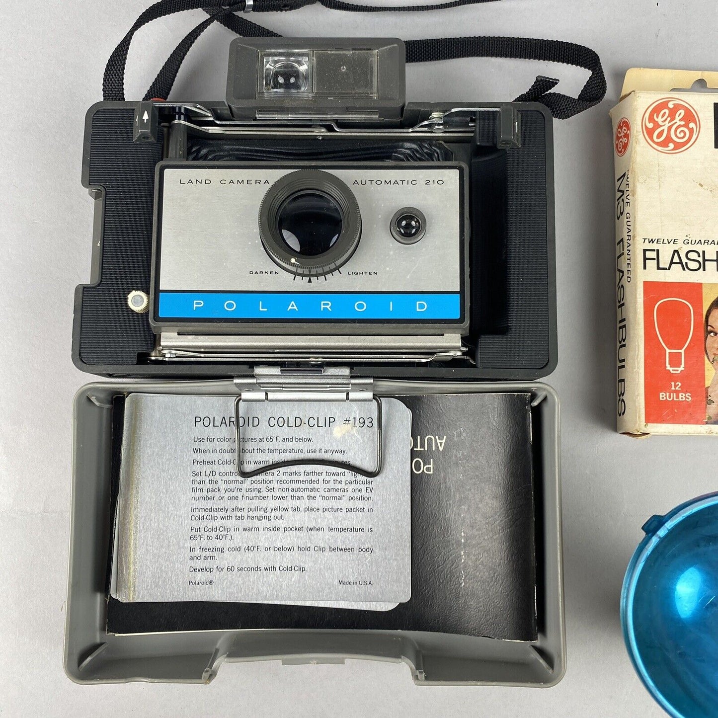 Polaroid 210 Land Camera with Flash and bulbs