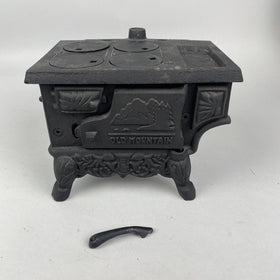 Old Mountain Toy Cast Iron Wood Cook Stove with Hook to remove hot burners