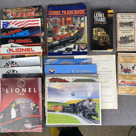 Lionel Trains price guides, catalogs, advertisement Booklets , train book lot