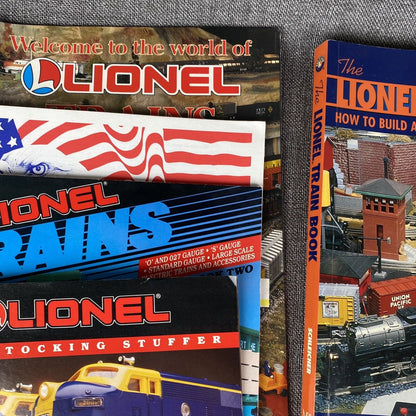 Lionel Trains price guides, catalogs, advertisement Booklets , train book lot