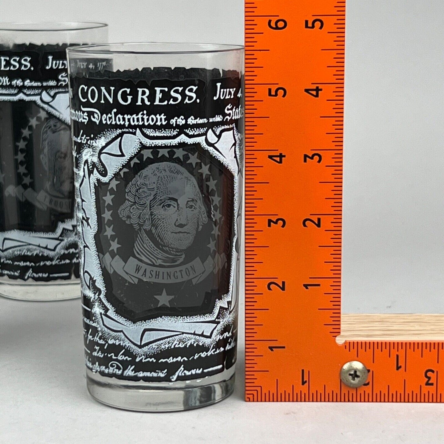 Set of 4 In Congress July 4 A Declaration 1776-1976, US presidents glasses