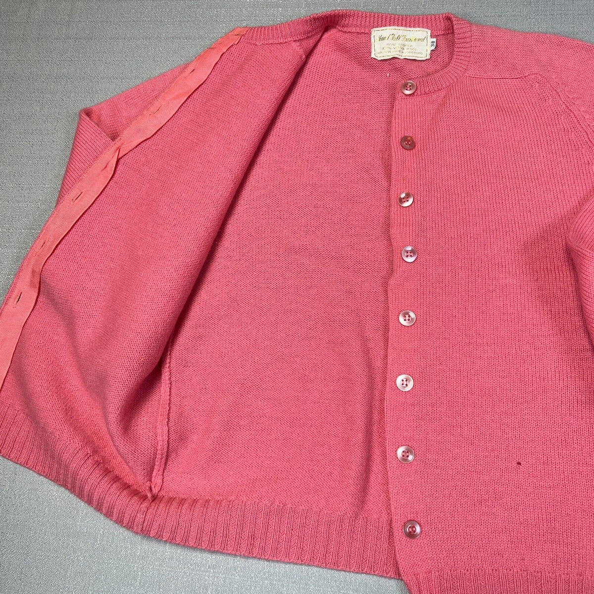 Hand Full Fashioned 100% Virgin Wool Pink Cardigan Sweater, Size 38