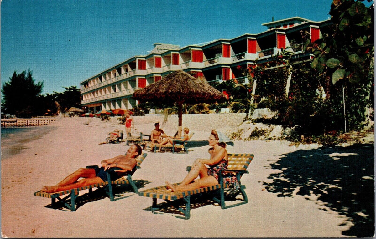 Vintage Postcard Montego Bay, Jamaica, Beach Casa Beach D Cave Hotel