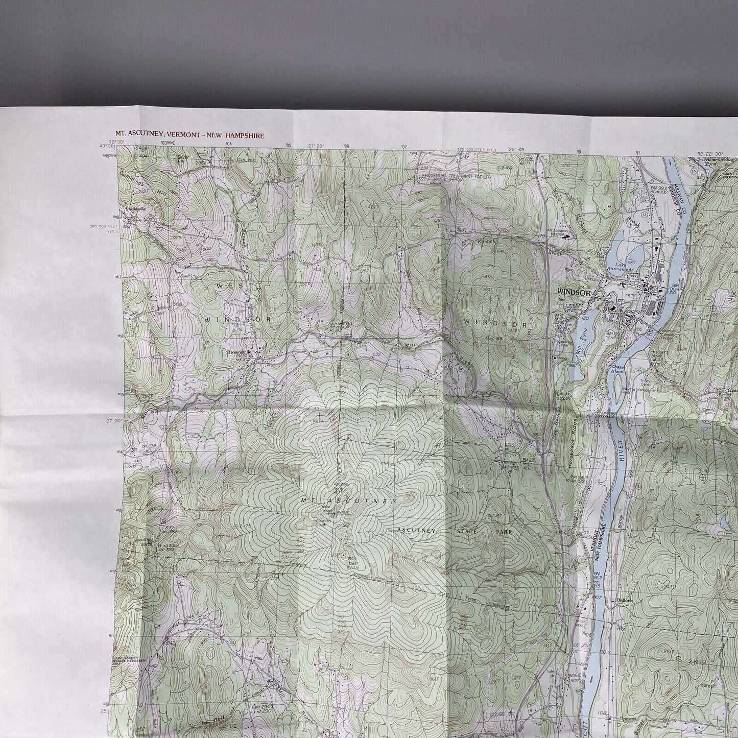 USGS Topographic Map 1984 Survey 30"x60" VT, NH Mt. Ascutney 43072-D3-TM-025